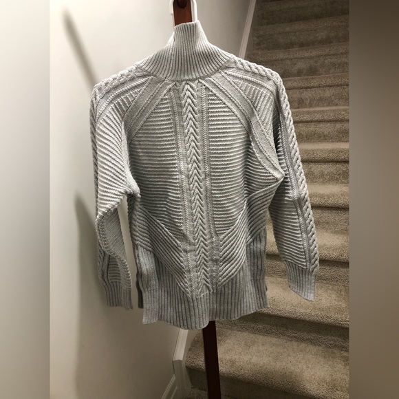 Banana Republic Cable Knit Sweater - Picture 3 of 3